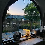 Camping La Luxueuse Avec Jacuzy