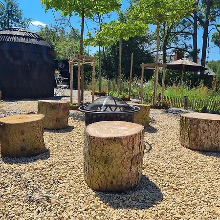 Campsite La Luxueuse Avec Jacuzy