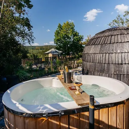 キャンプ場 La Luxueuse Avec Jacuzy *