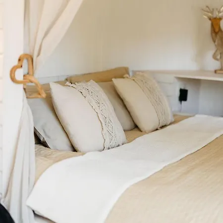 La Luxueuse Avec Jacuzy *