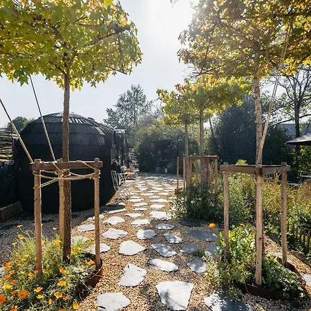 La Luxueuse Avec Jacuzy Lavacherie