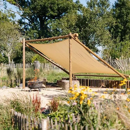 La Luxueuse Avec Jacuzy Lavacherie