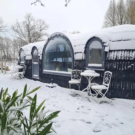 La Luxueuse Avec Jacuzy *