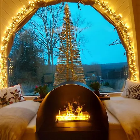 La Luxueuse Avec Jacuzy