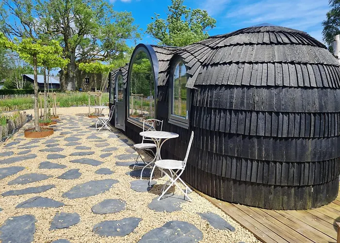 La Luxueuse Avec Jacuzy * 拉瓦什里