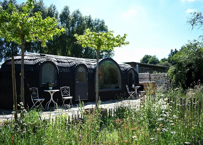 La Luxueuse Avec Jacuzy 营地