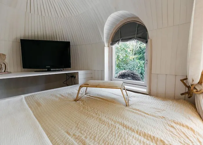 La Luxueuse Avec Jacuzy *